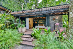 Terrace/patio - awā Beachfront Hotel (Cahuita)