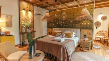 Habitació doble exclusiva, 1 llit de matrimoni gran, piscina privada, vistes al jardí | Minibar, caixa forta a l'habitació, wifi gratuïta i roba de llit