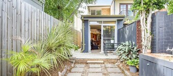 Comfortable Terrace in Central Location