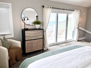 3 bedrooms, travel cot, WiFi, bed sheets