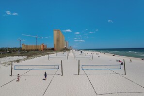 Sports court - Gulf Front Living Room AND Master Suite! Sleeps 8! (Panama City Beach)