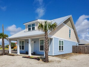 Exterior - 6808 Thomas Drive - Stella by the Sea (Panama City Beach)
