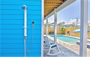 Maison, plusieurs lits, accès piscine | Enceinte de l’hébergement