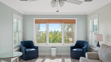 40-inch TV with digital channels