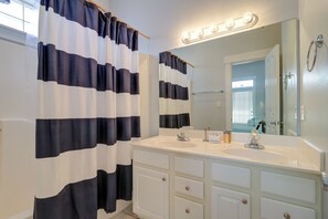 House, Multiple Beds, Kitchen, Beach View | Bathroom - 8329 E Co Hwy 30A Unit 7 Sunnyside (Panama City Beach)
