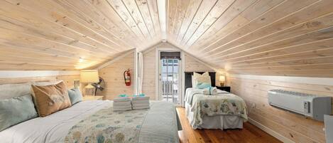 Cottage, Multiple Beds, Kitchen, Beach View