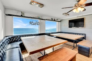 Fridge, microwave, oven, dishwasher - 13223 Oleander Dr The Barefoot Princess (Panama City Beach)