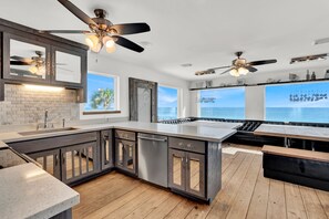 Fridge, microwave, oven, dishwasher - 13223 Oleander Dr The Barefoot Princess (Panama City Beach)