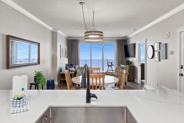 Appartamento, letti multipli, balcone, vista oceano | Ristoranti