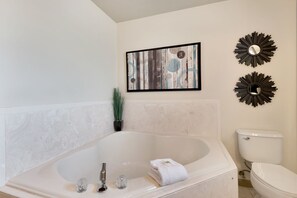 House, Multiple Beds, Patio, Ocean View | Bathroom | Towels - 178 Pelican Cir 30awesome (Panama City Beach)