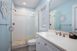 Bathroom - 621 Lyndell Ln Unit A Endless Summer (Panama City Beach)