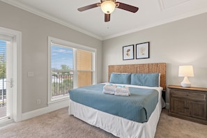 Casa, várias camas, varanda, vista para o oceano | 4 quartos, Wi-Fi de cortesia, roupa de cama