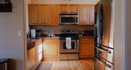 River Home w/boat ramp, dock, trailer parking, EV Charger, Kayak & golf cart.