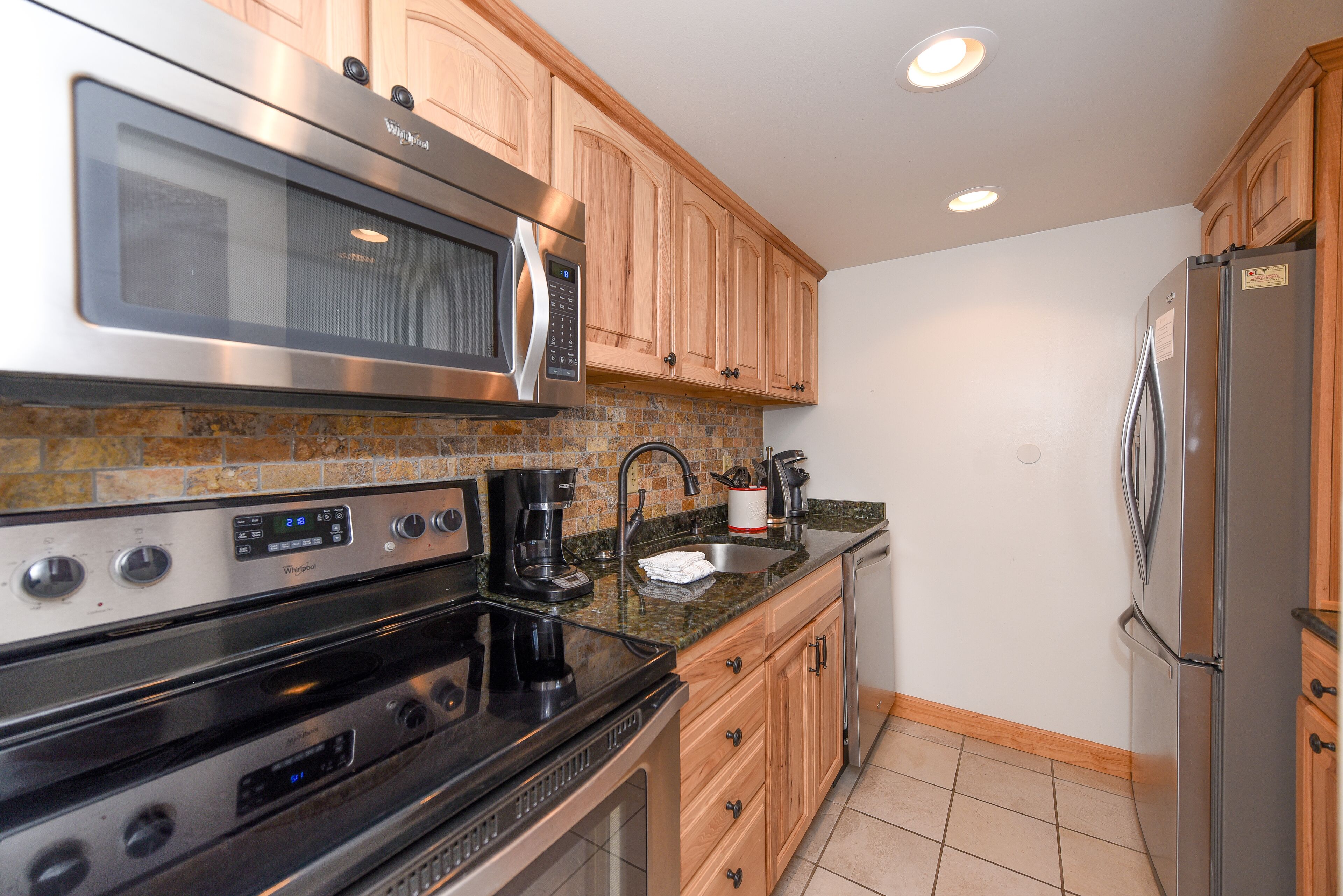 Will O' The Wisp 102B: One Bedroom Lakefront Condo with Fireplace & Free WIFI!