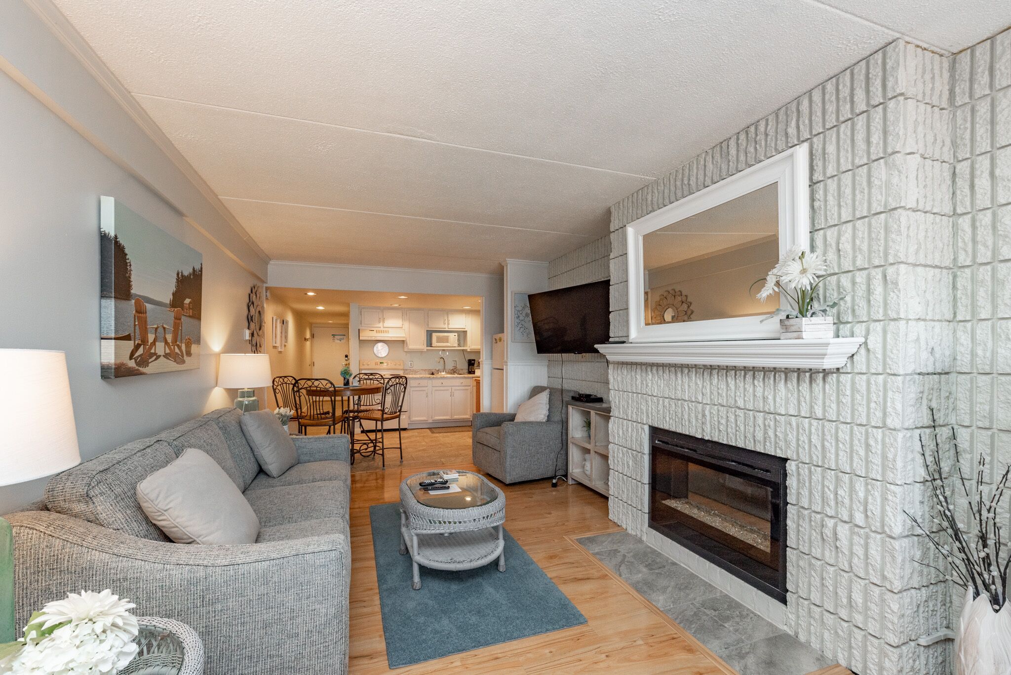Will O' The Wisp 105A: Lakefront Efficiency Condo with Patio, Recently Updated!