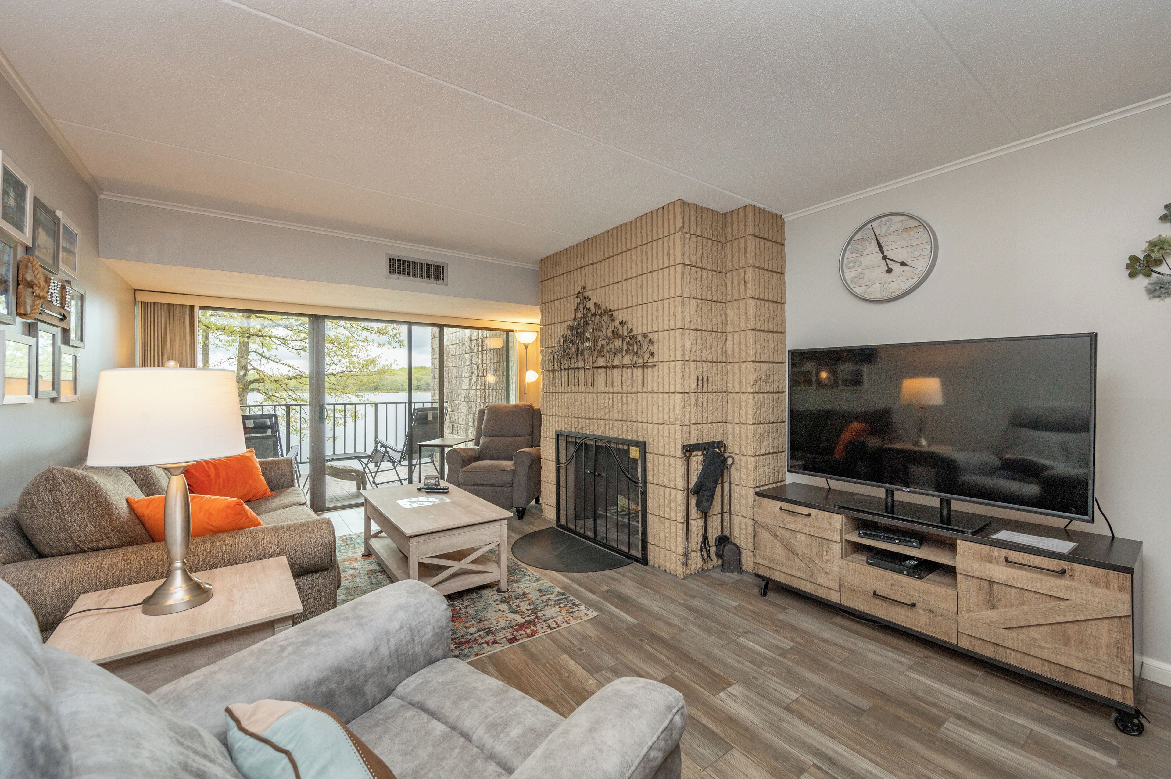 TV, fireplace, video games, DVD player