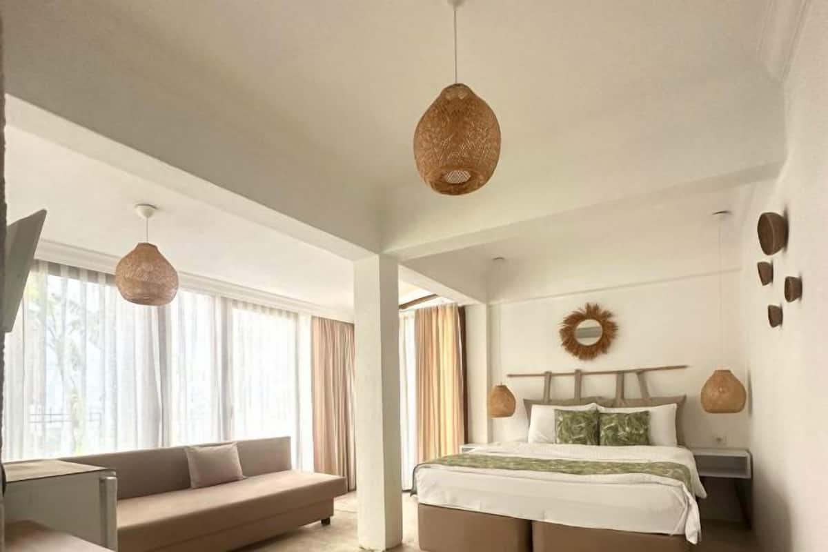 1 bedroom, premium bedding, free WiFi, bed sheets