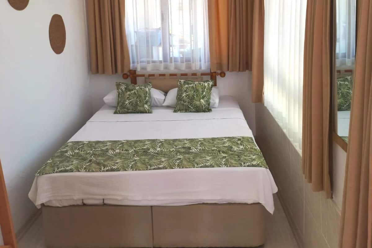 Habitación | 1 habitación, ropa de cama de alta calidad, wifi gratis y ropa de cama