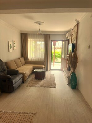 Leilighet | Oppholdsområde | TV