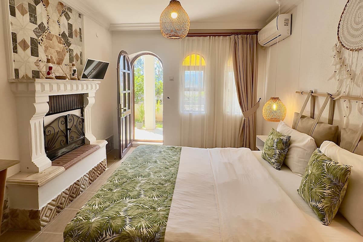 Margarita | 1 habitación, ropa de cama de alta calidad, wifi gratis y ropa de cama