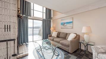 TV, peis, videospill og DVD-spiller