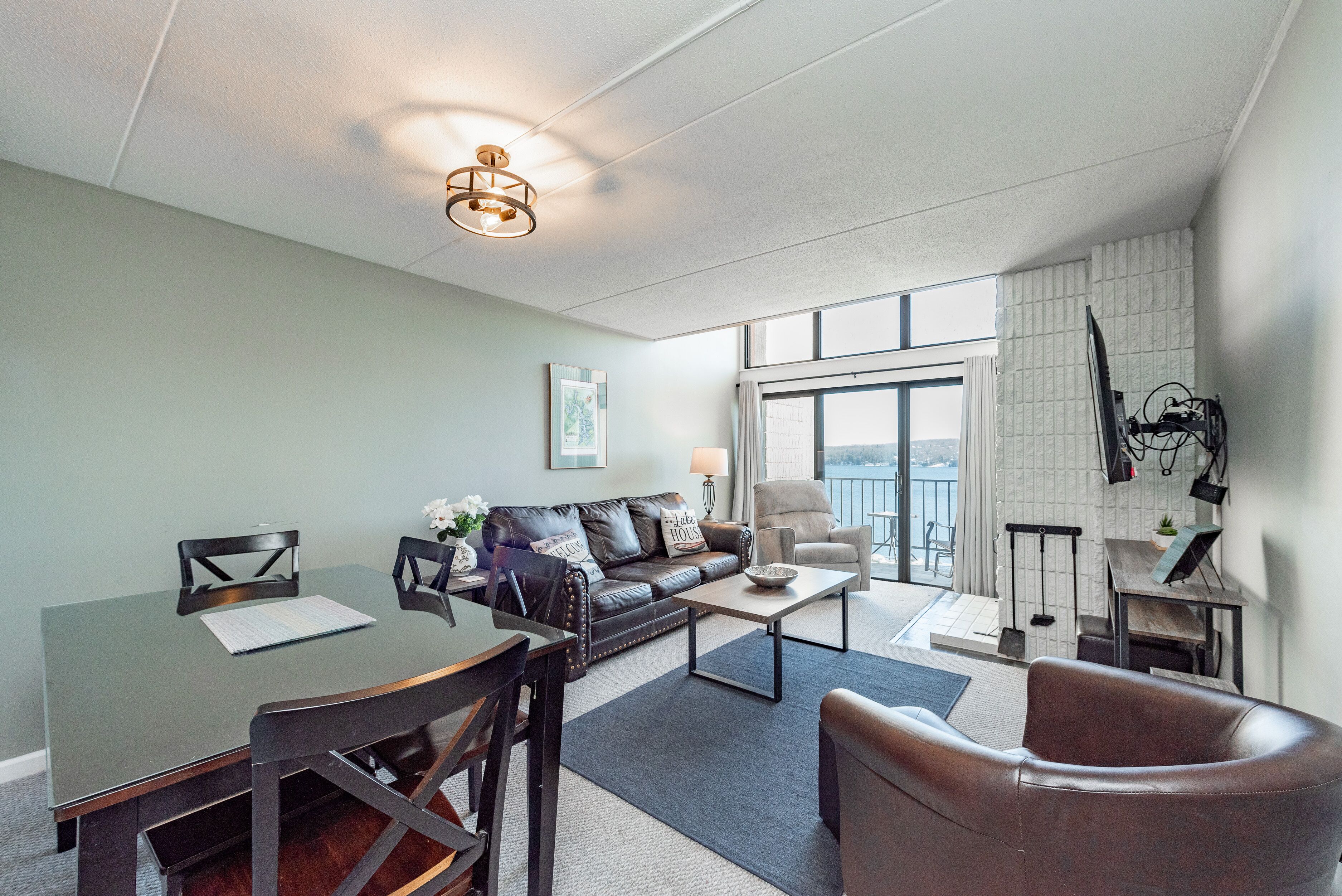 TV, fireplace, video games, DVD player