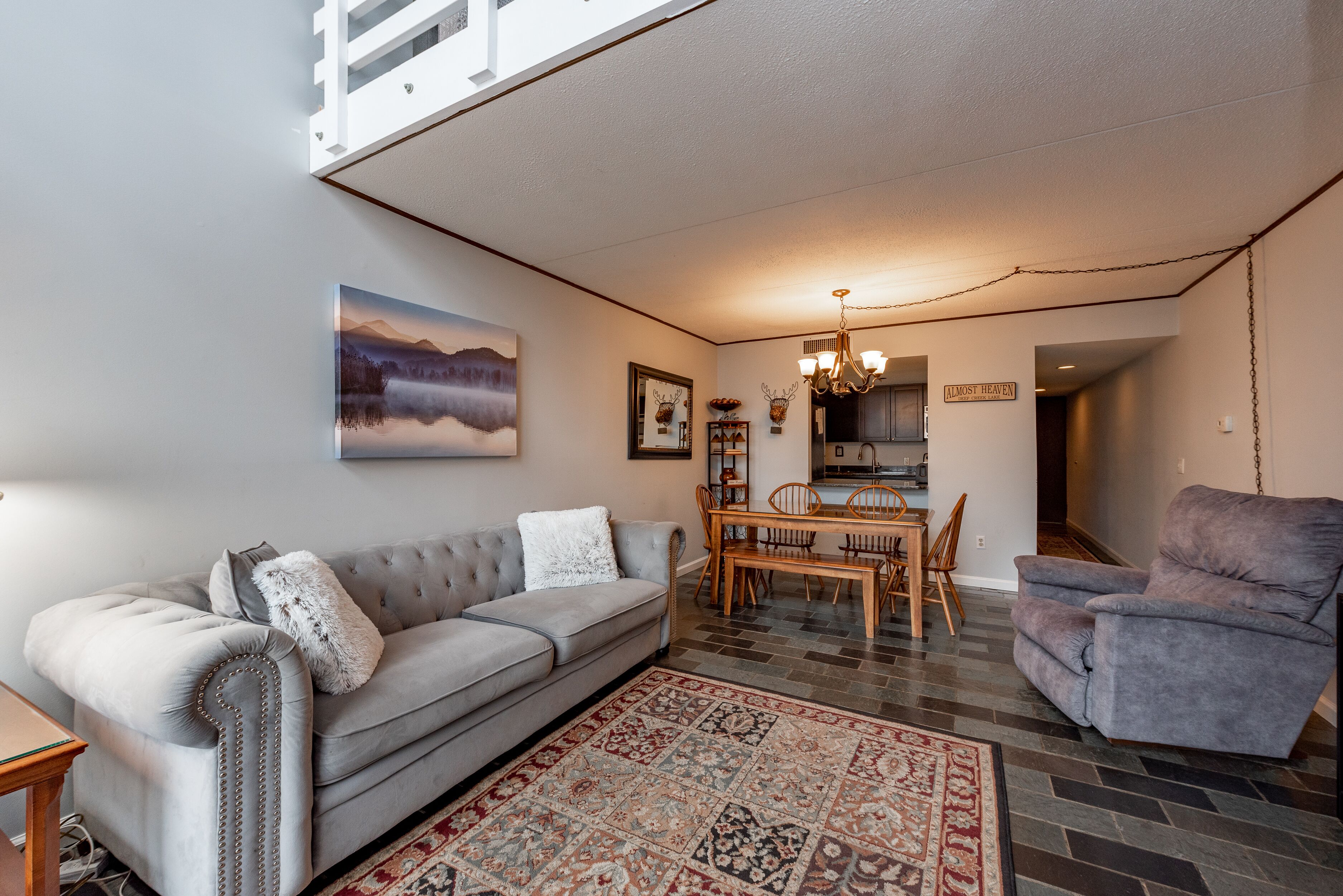 Will O' The Wisp 510G: Newly Renovated Lakefront 2 Bedroom Condo, Brand New Walk