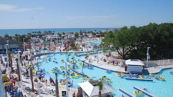 Piscine couverte, piscine extérieure