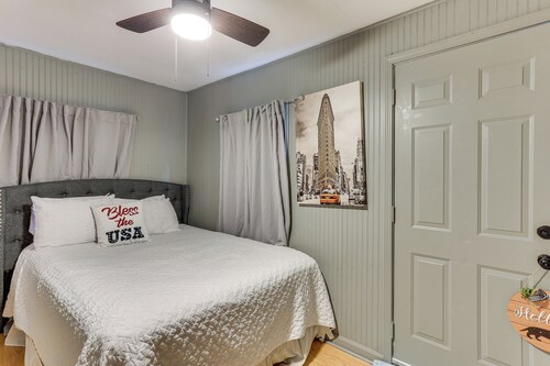 Cozy Livingston House w/ Fenced Yard + Patio!