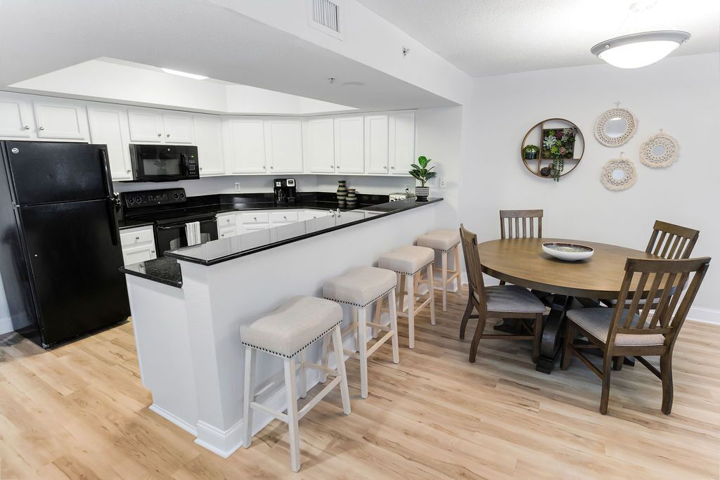 Stunning oceanfront, newly remodeled, sleeps 10