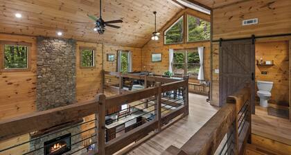 Mobile Booking Special! Creekside-Private-Games-Firepit