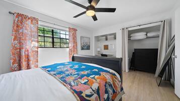 1 habitación, tabla de planchar con plancha, wifi gratis y ropa de cama