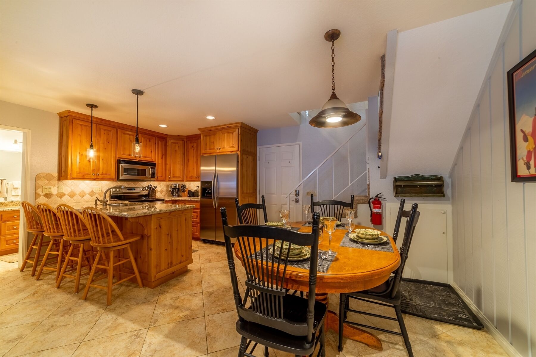 Chamonix A#10: Mammoth Condo Rental Near Canyon Lodge / WIFI Internet Access: