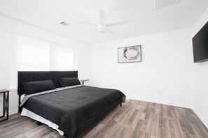 3 bedrooms, iron/ironing board, WiFi