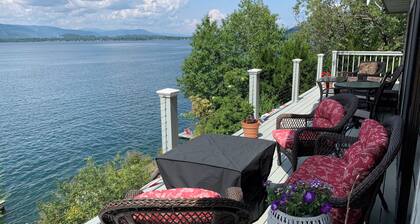 Peaceful newly renovated 1 bdrm cottage near owner occupied deep water lake home