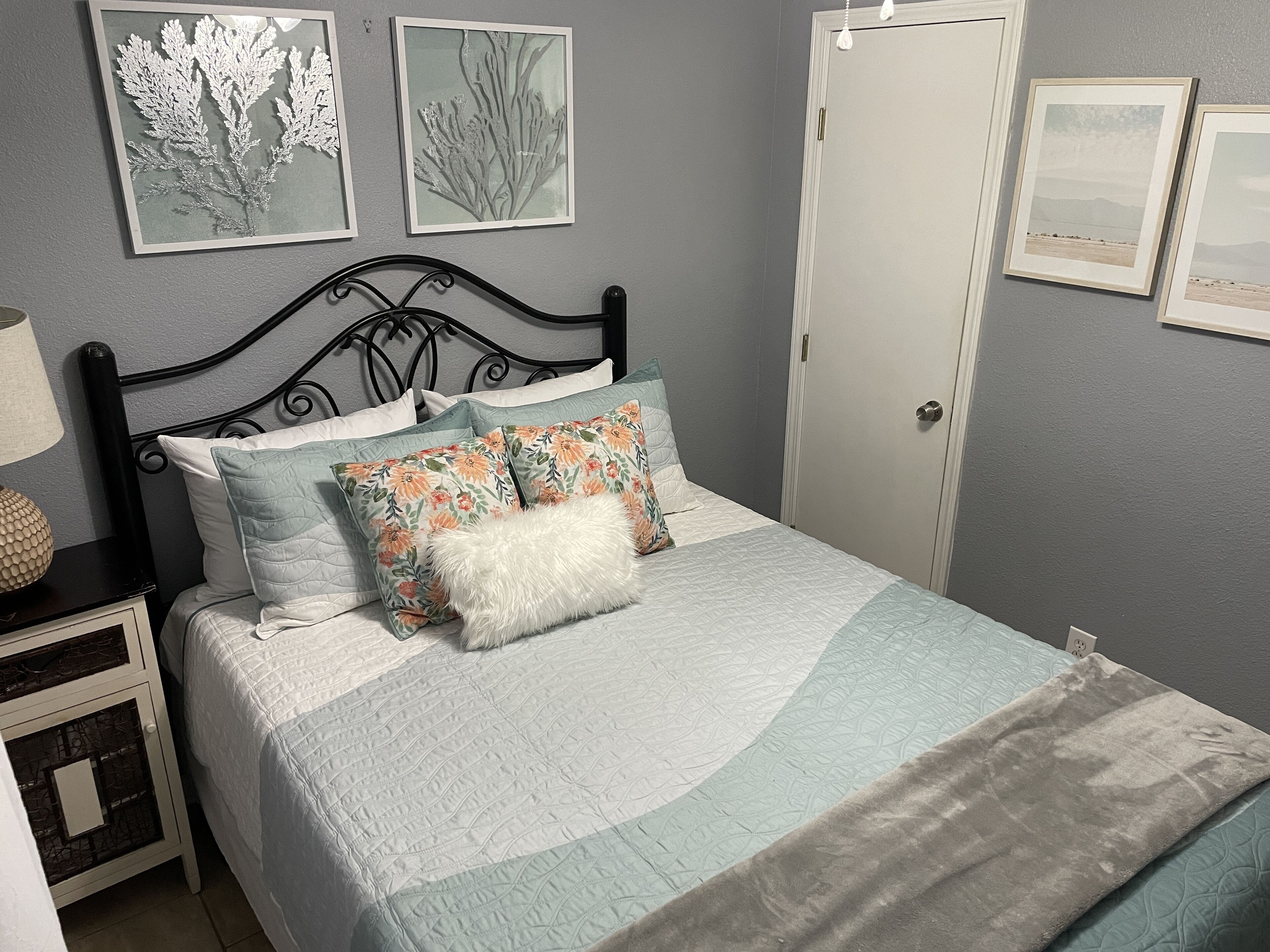 BEACHFRONT Low Density 2br Condo w/ Sleeper Sofa & Heated Pool Near Attractions