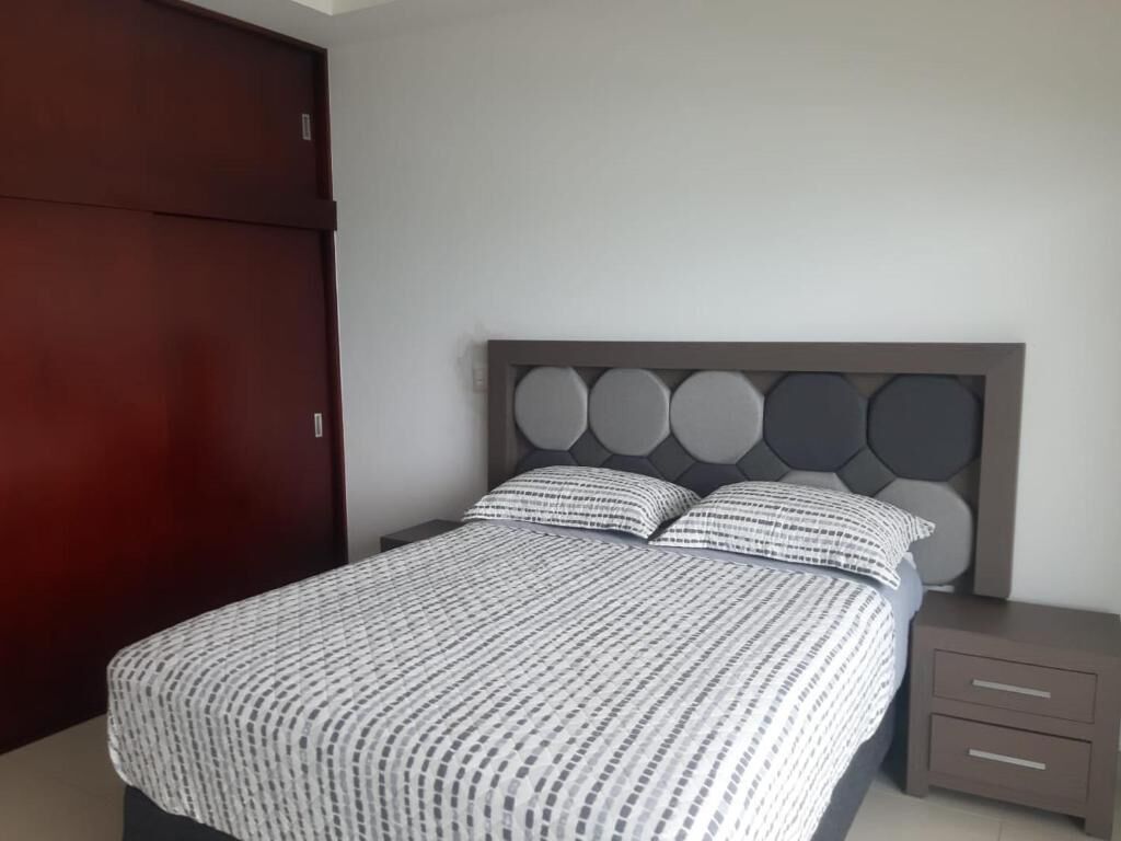 Beautiful yet cozy beach condo in perfect location with breathtaking ocean views