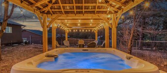 Near Midtown, Balcony with Mountain Views, Game Room, DiscGolf, UTV Parking