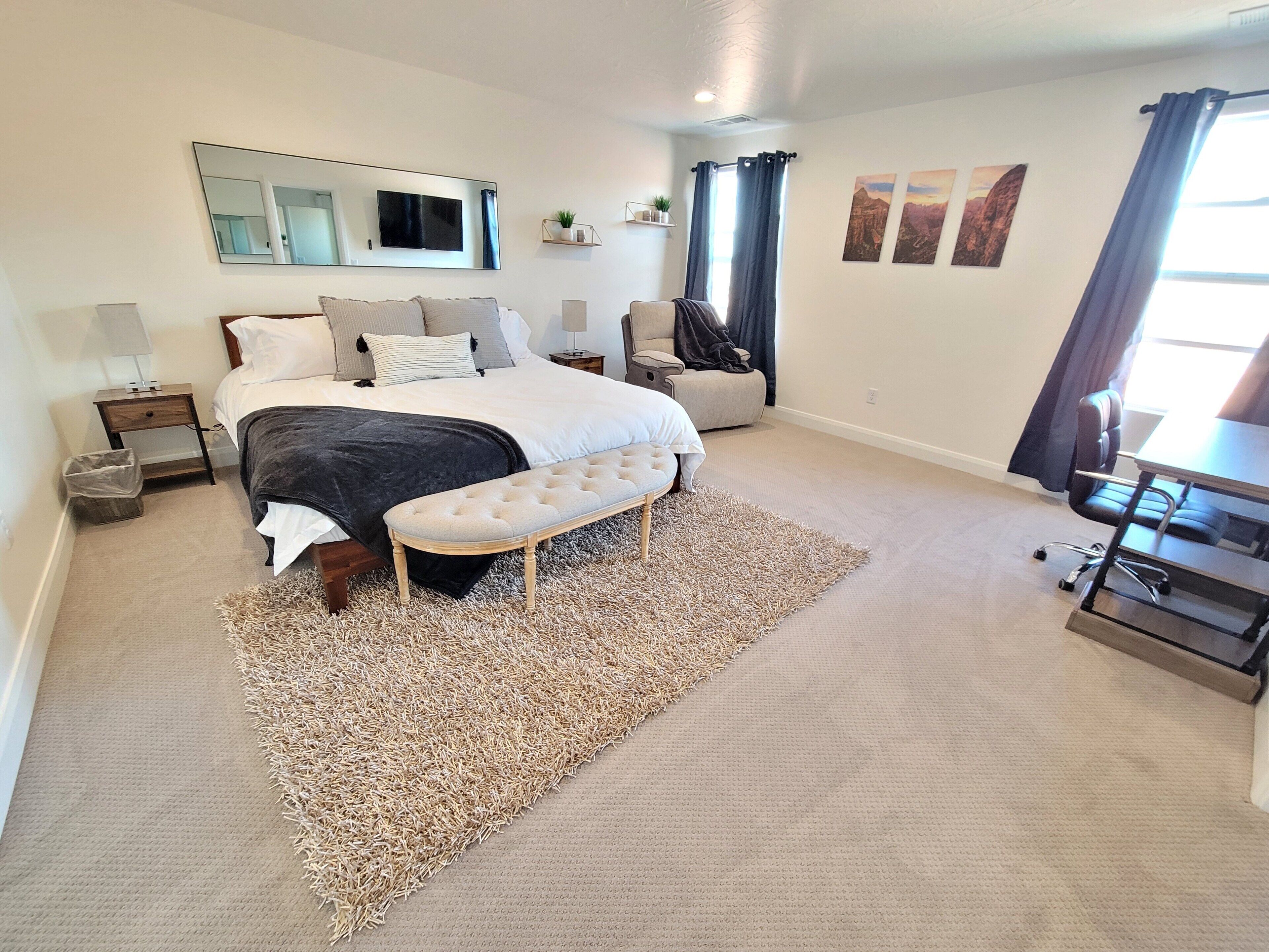 5 bedrooms, desk, iron/ironing board, free WiFi