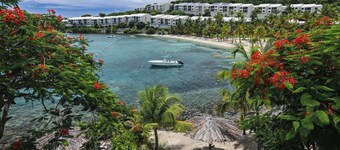 Family Luxury 3BR - Steps to Beach, Pool, Restaurants! Close to Red Hook.