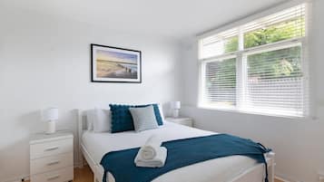 2 bedrooms, desk, iron/ironing board, free WiFi