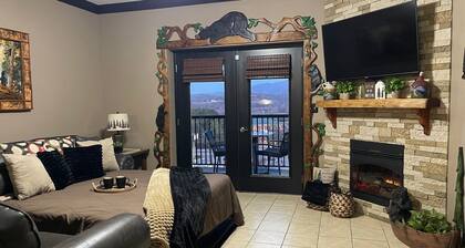 A Bear's Hibernation 1 Bedroom Condo by RedAwning