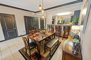 Dining - A Bear's Hibernation 1 Bedroom Condo by RedAwning (Pigeon Forge)