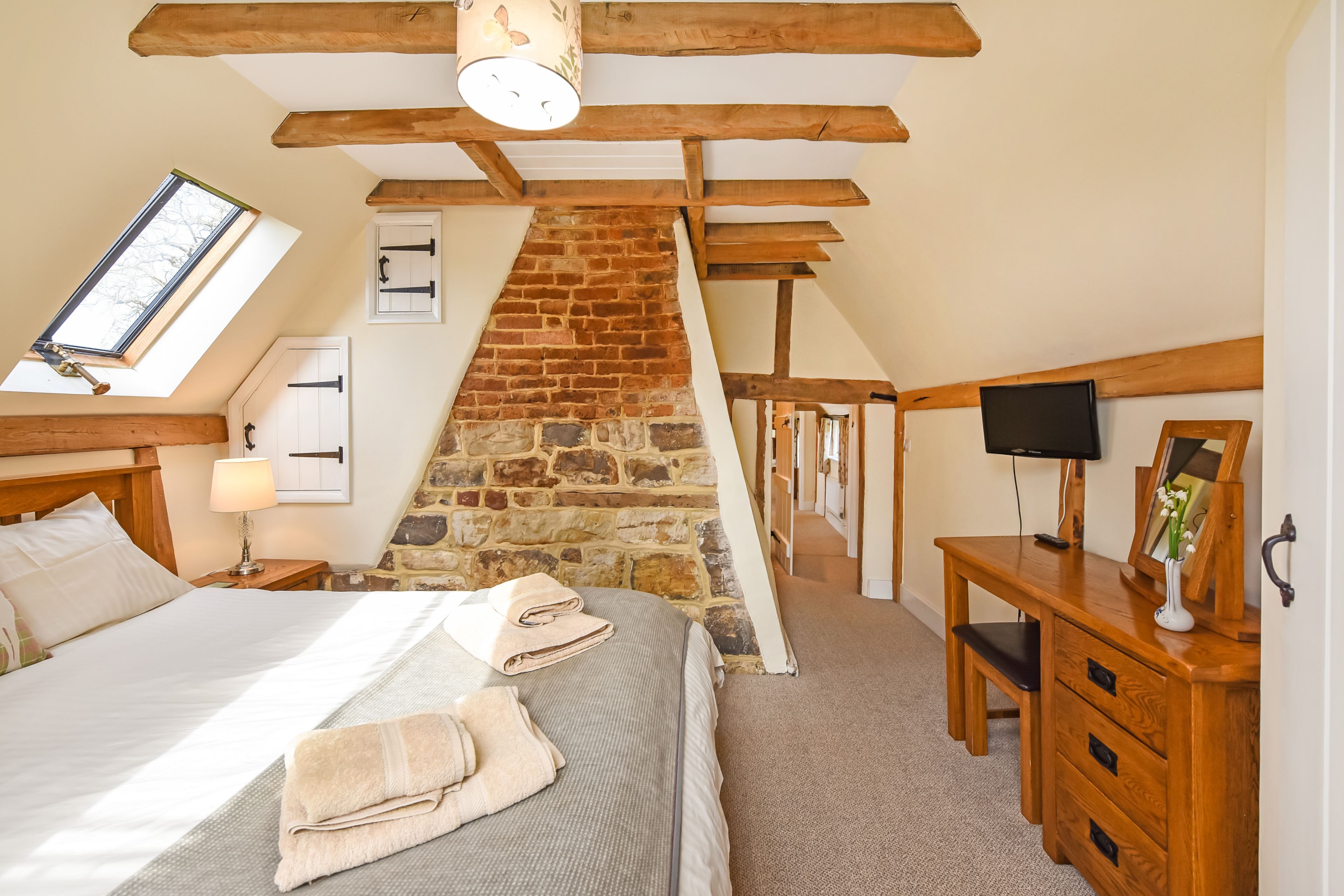 3 bedrooms, iron/ironing board, travel cot, free WiFi