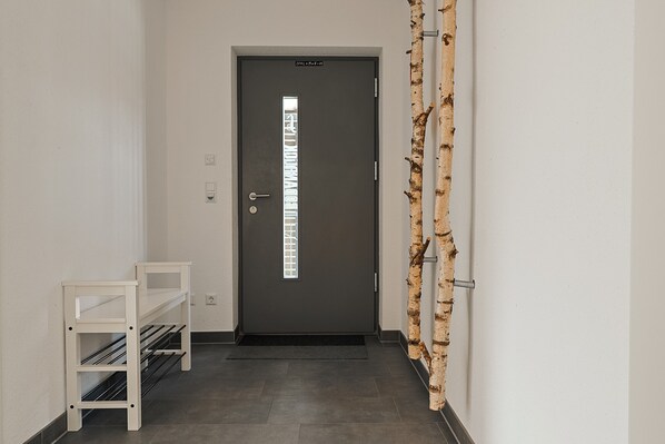 Interior - Lake Constance Apartment 2 – Bright 2nd Floor Apartment with Balcony and Stunning Views (Meßkirch)