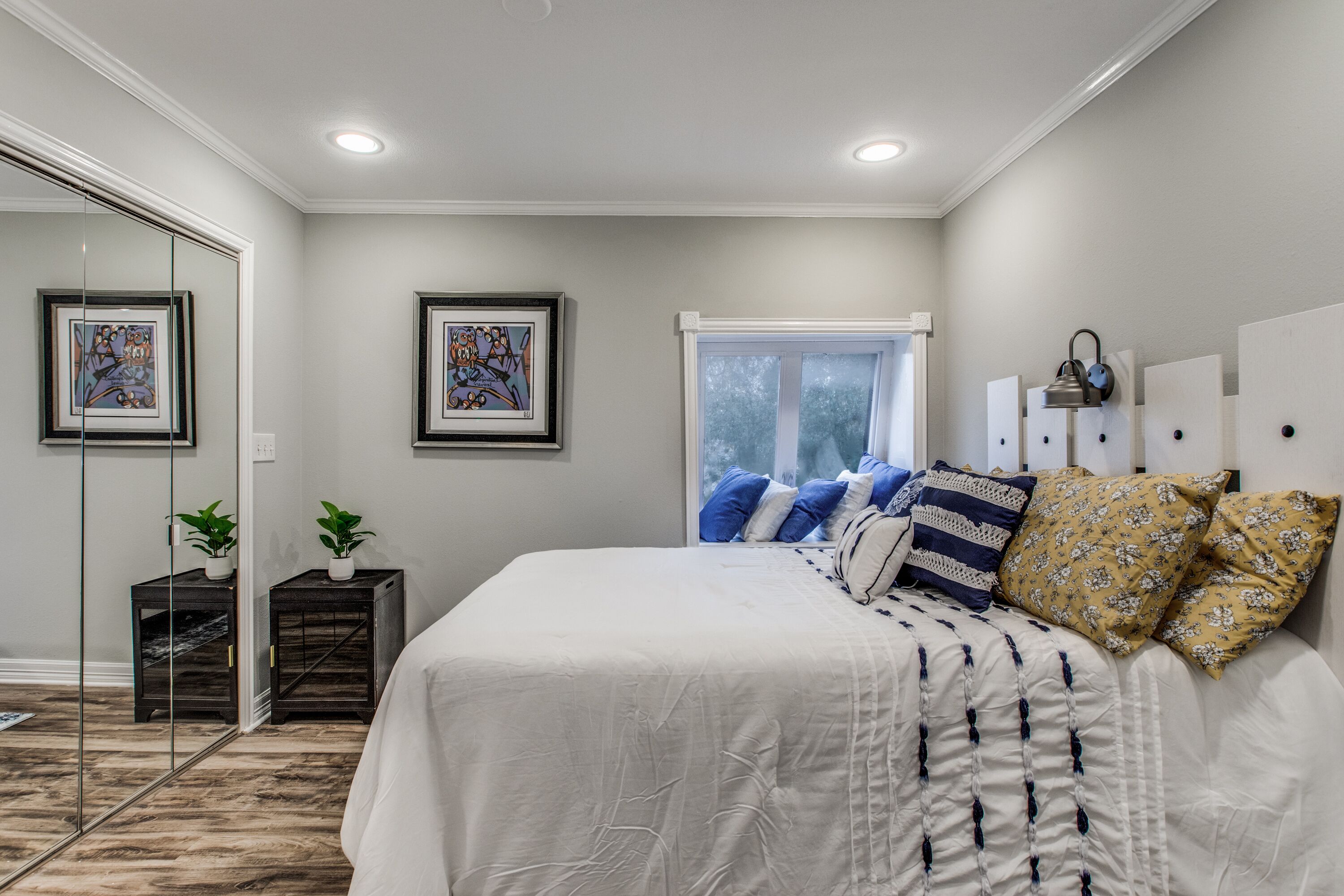 A Private 3 bed 2 bath Condo Oasis in Oaklawn Turtle Creek Area on Roswell Court