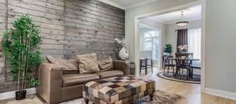 Private Oak Lawn 3BR Condo Near Turtle Creek