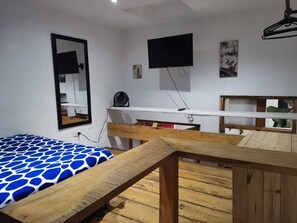 1 多间卧室、熨斗/熨衣板、免费 WiFi、床单