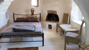 1 bedroom, internet, bed sheets