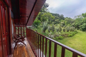 Family Cabin | Balcony